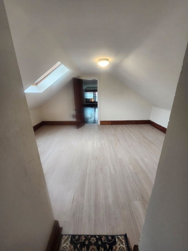 Foto del edificio - 1676 Coventry Rd