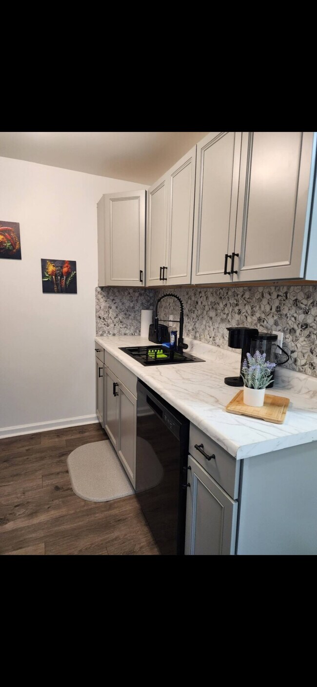 Foto del edificio - West Grant St Apartments