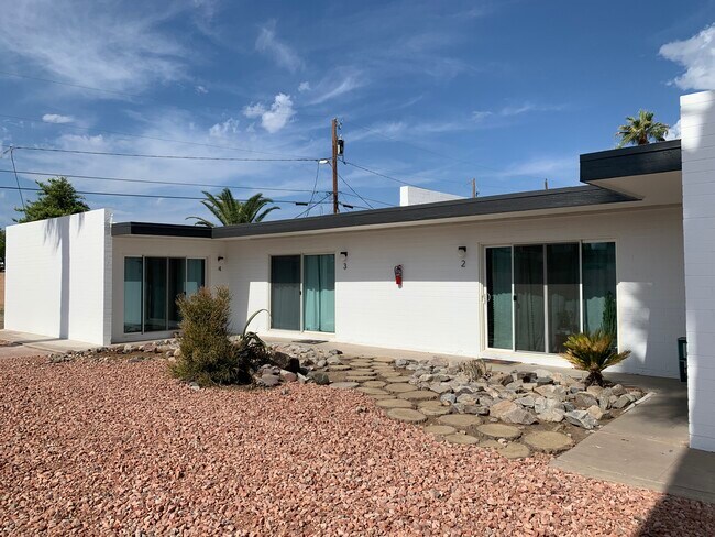 Foto del edificio - Ocotillo Point (1712-1724 E Ocotillo Rd)