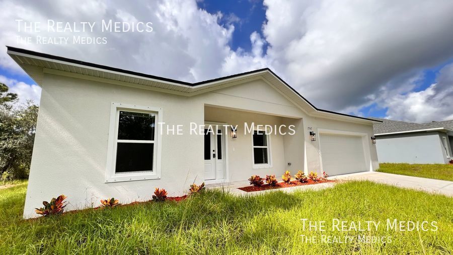 BRAND NEW 4 BD/2BA Home in Beautiful Palm House Rental in Palm