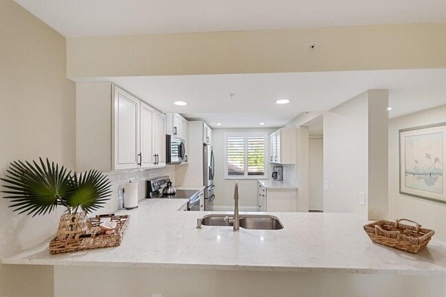 Building Photo - 2101 Marina Isle Way