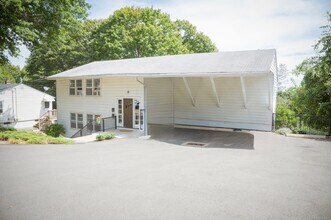 Building Photo - 21 Hillside Ave