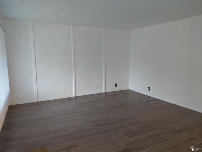 Foto del edificio - Charming 3-Bedroom Home in Taylor!