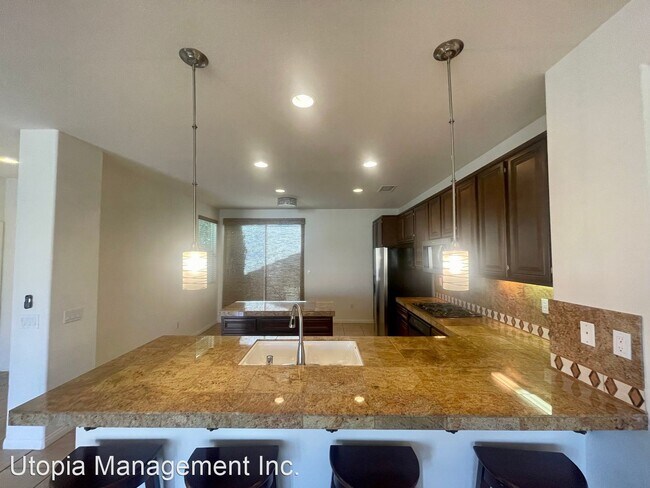 Foto del edificio - 3 br, 2 bath House - 42103 Revere St