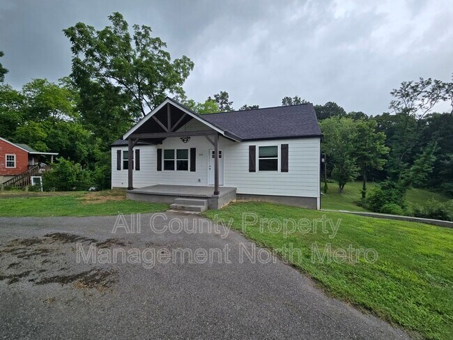 Foto del edificio - 545 Lakeview Dr