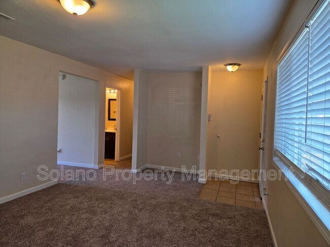 Foto del edificio - 232 Elwood St