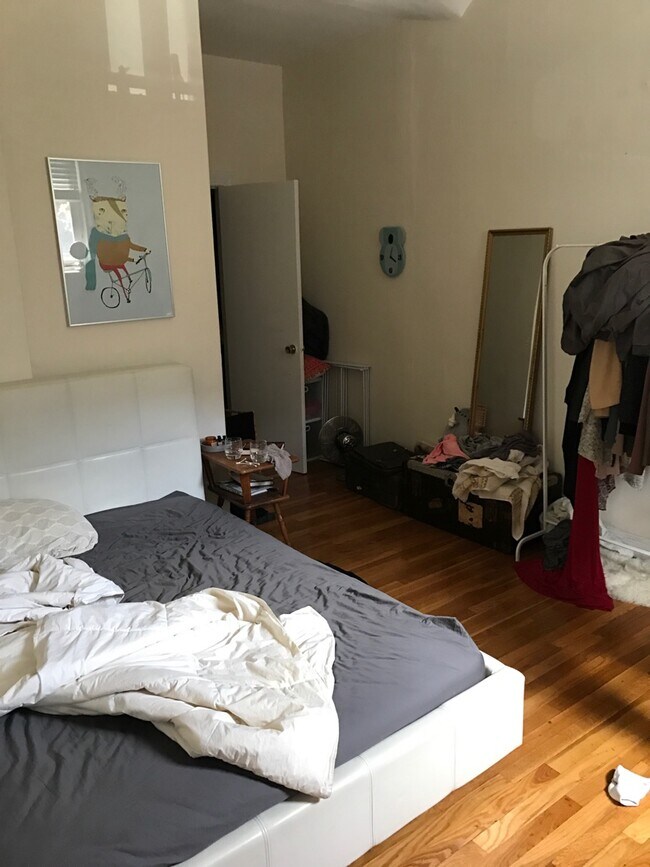 Foto del edificio - 224 Commonwealth Ave