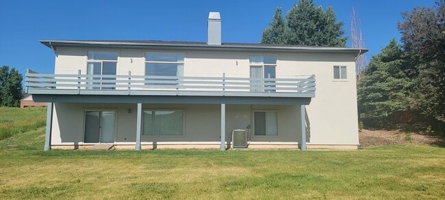 Building Photo - 8710 Silver Spur Rd