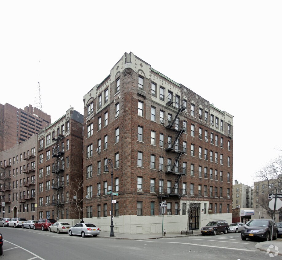Primary Photo - 3405 Putnam