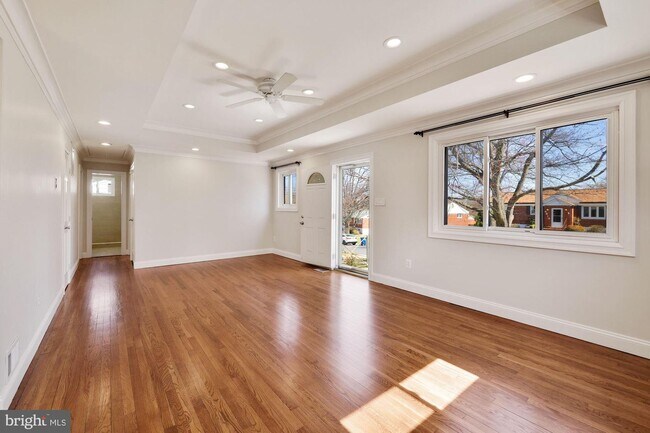 Building Photo - 4814 Creek Shore Dr