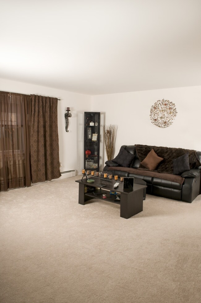 Berkeley Square Apartments in Suffern, NY