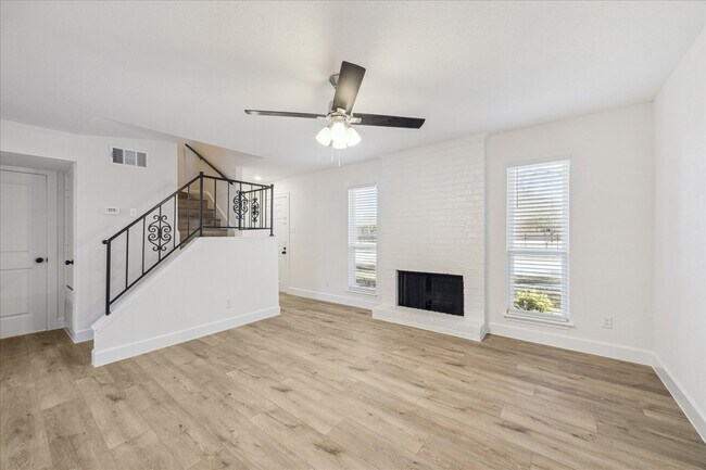 Foto del edificio - 1525 Bonanza Rd