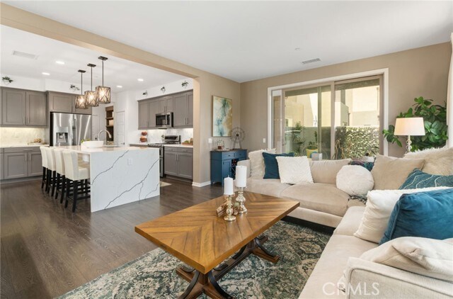 Building Photo - 136 Cadence