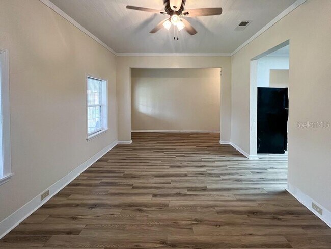 Foto del edificio - 14437 Earle St