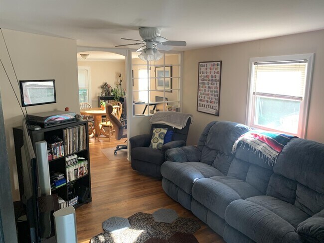 Foto del edificio - 3811 Greenleaf St