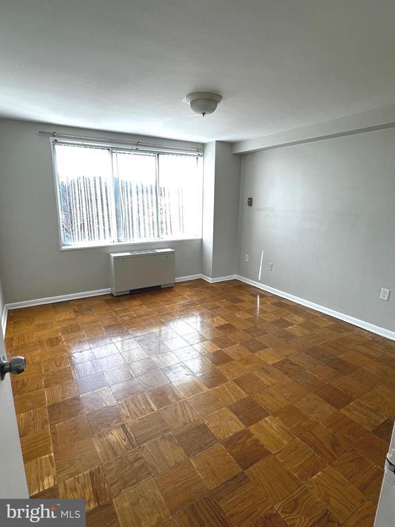 Foto del edificio - 10201 Grosvenor Pl