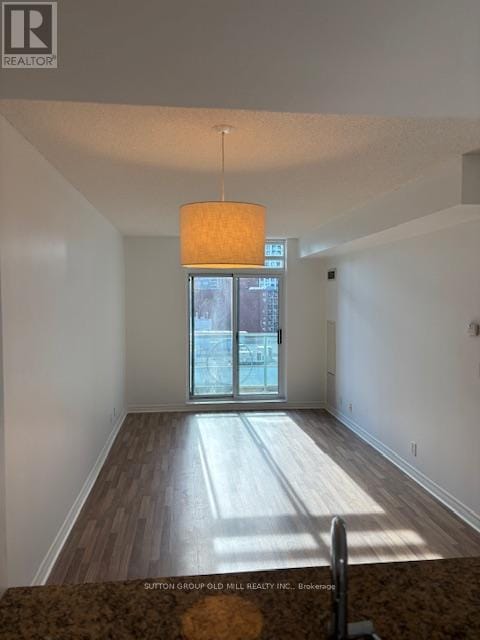 Photo du bâtiment - 1506-1212 EGLINTON Ave