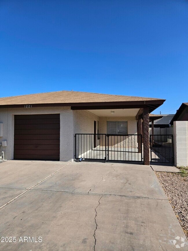 Building Photo - 1221 E Harmony Cir