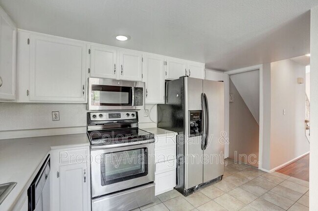 Building Photo - 10485 Jellison Way