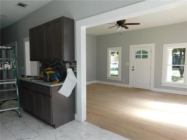 Foto del edificio - 201 E 6th St