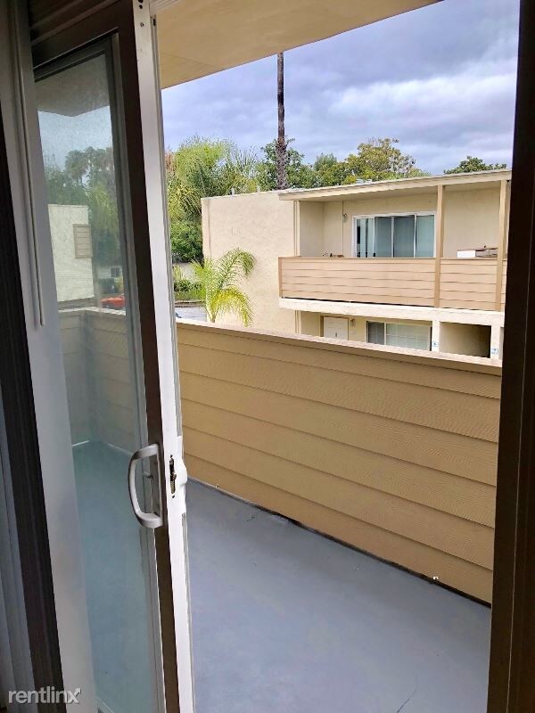 Foto del edificio - 953 Helen Ave