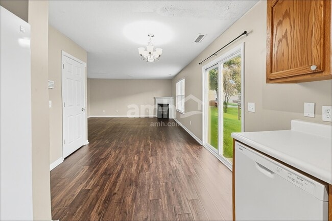 Building Photo - 6726 Aviva Way