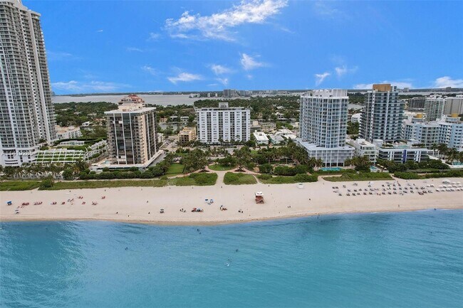 Building Photo - 6450 Collins Ave