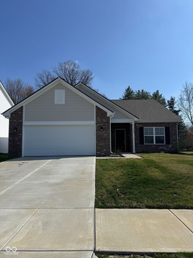 Building Photo - 142 Winding Brook Way