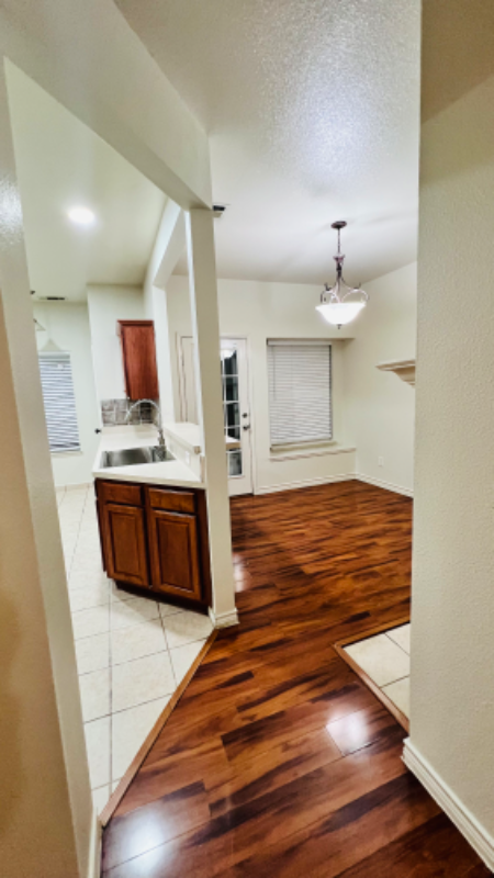 Building Photo - 3936 Pickett Pl Dr