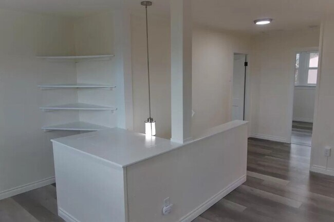 Foto del edificio - 487 Scenic Dr