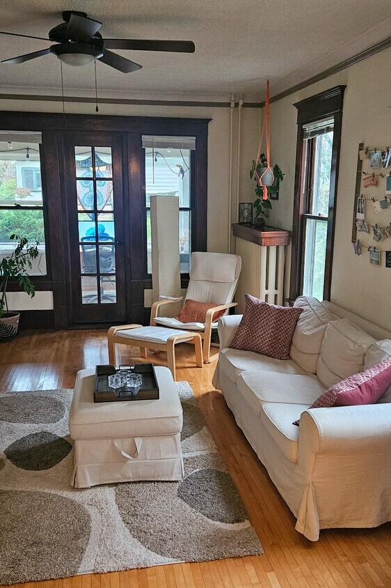 Foto del edificio - 3720 Colfax Ave S