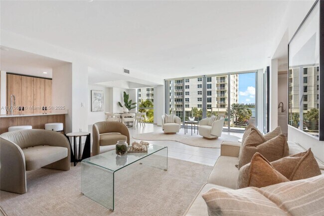 Foto del edificio - 10281 W Bay Harbor Dr