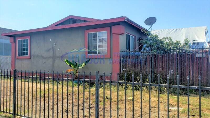 Primary Photo - 634 W Redondo Beach Blvd
