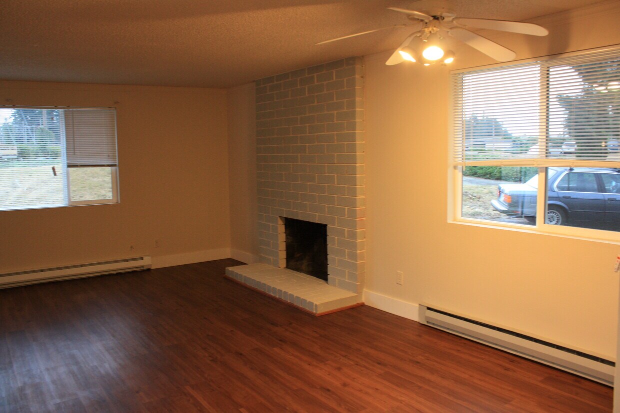 Foto del edificio - 7725 Timber Hill Dr