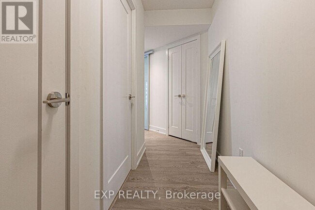 Photo du bâtiment - 7 Mabelle Ave