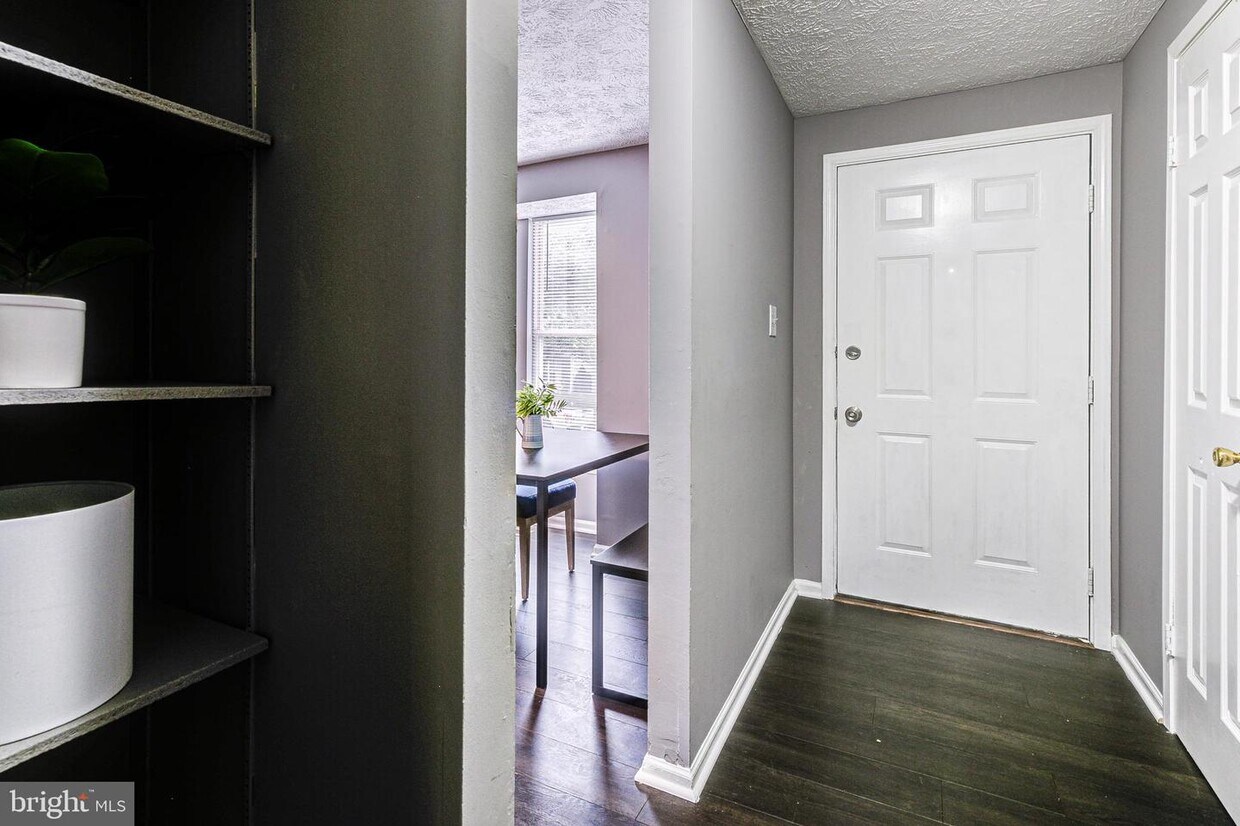 Foto principal - 9442 Granite Hill