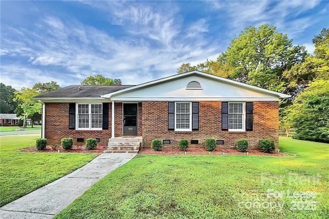 Primary Photo - 11820 Antebellum Dr