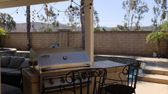 Building Photo - 4 BR 2.5 BA Sabre Springs Home for Lease