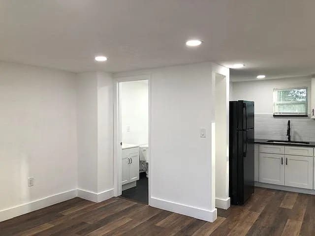 Building Photo - ST Pete Multi Unit