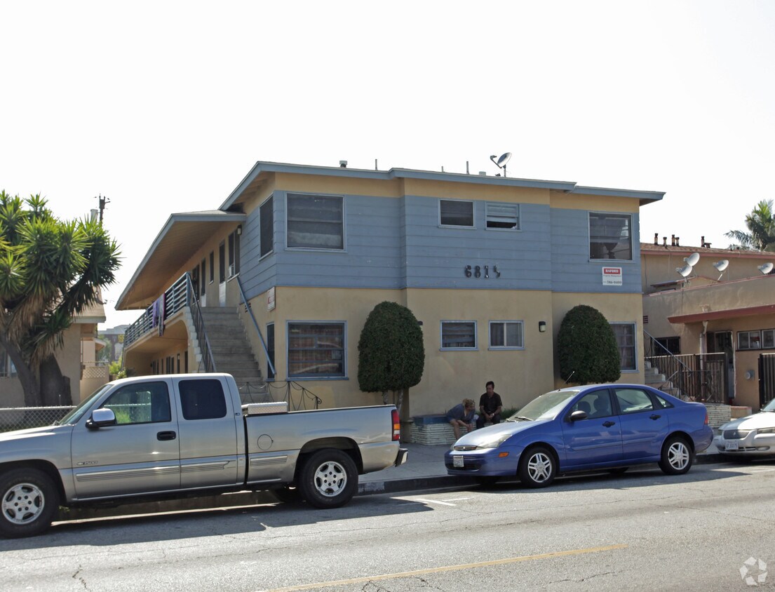Primary Photo - 6815 Seville Ave