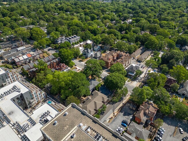 Foto del edificio - 160 -164 4th St NE