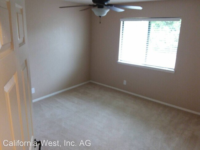 Building Photo - 3 br, 2 bath House - 261 Alyssum Circle