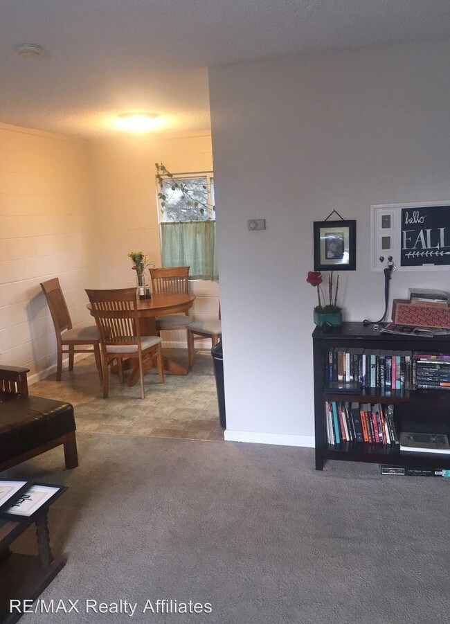 Foto del edificio - 3915 Covington Way