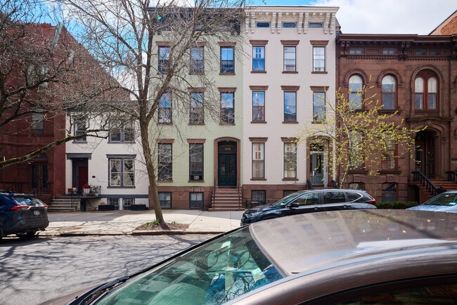 280 State Street - 287 State St