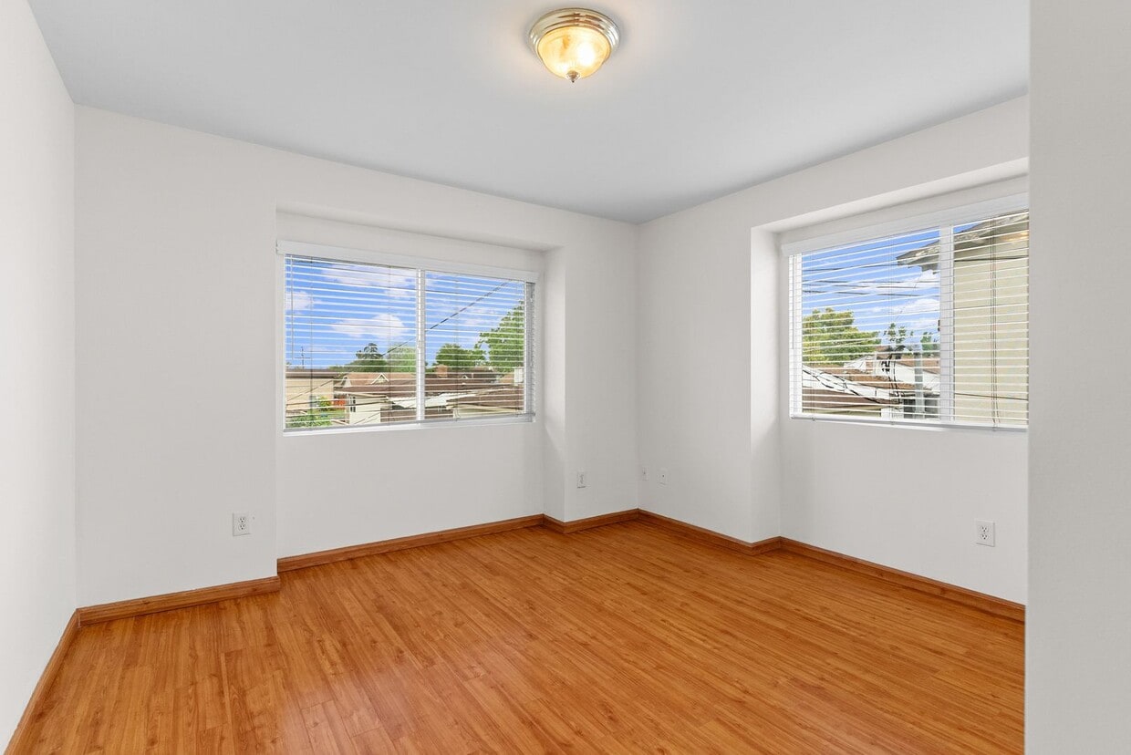 Foto principal - 2508 Alhambra Rd