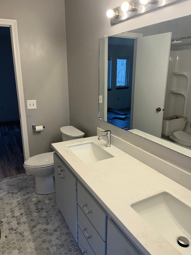 Photo - 116 Hilltop Dr Townhome