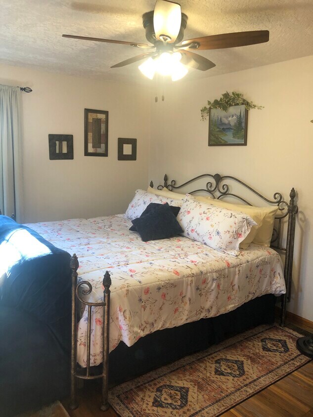 Photo - 952 NW 23rd Ave (Camas, WA)