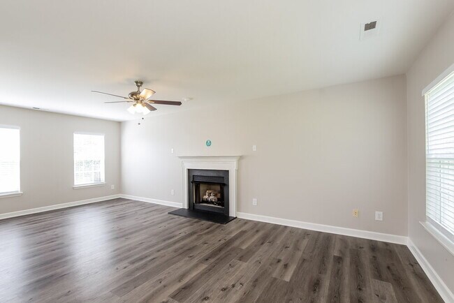 Foto del edificio - 248 Patrick Ave SW