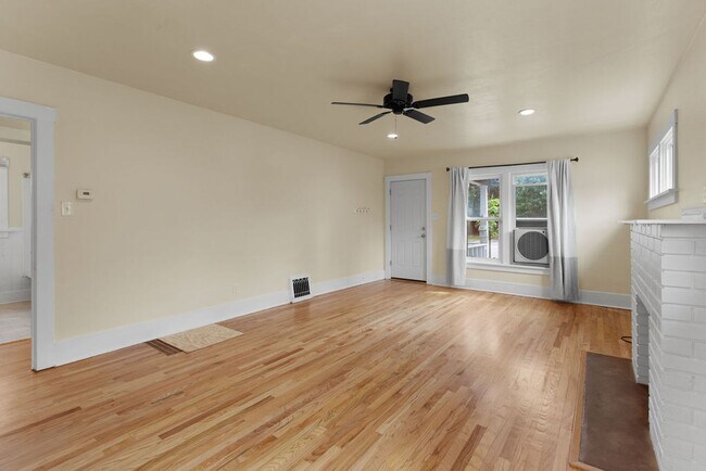 Foto del edificio - 2 Bed 1 Bath in Downtown Fort Collins