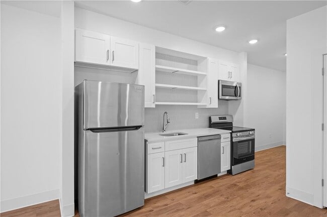Building Photo - 456 Flat Shoals Ave SE
